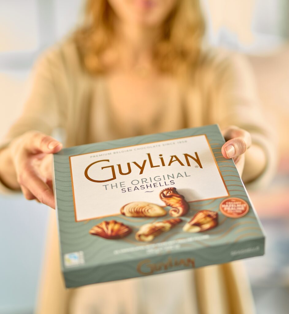 GUYLIAN GIVING SHARING 41
